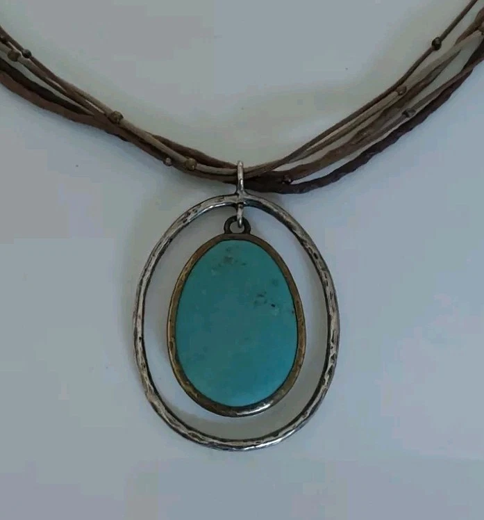 Colgante Silpada Plata de Ley 925 Howlita Turquesa-Azul en Collar de Cuero Foto 2 de 4