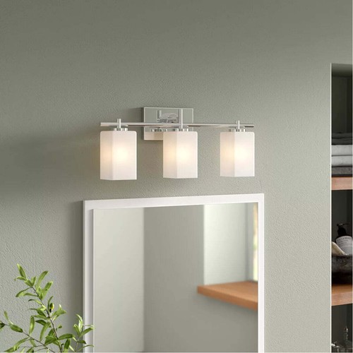 Designers Fountain 6733-CH Dakota 3 Light Bath Bar - 第 1/7 張圖片