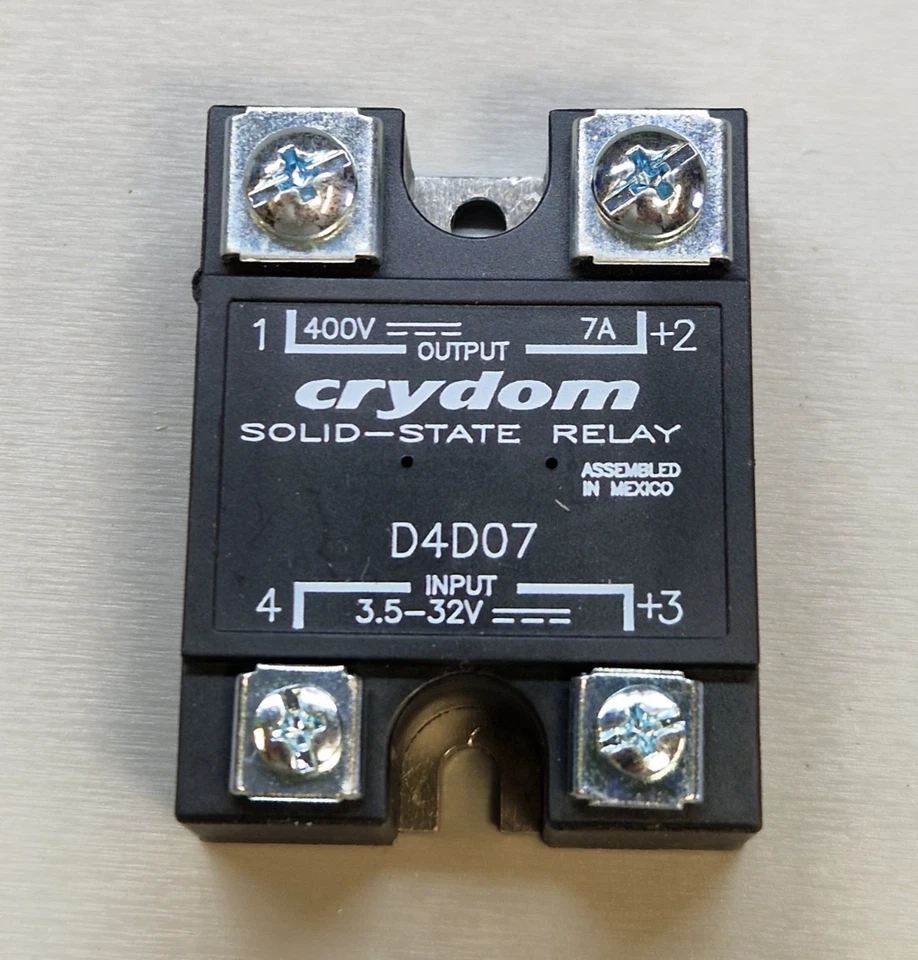 Crydom D4D07 Solid State Relay 400v DC 7A (Farnell 1613847) - Image 1 of 3