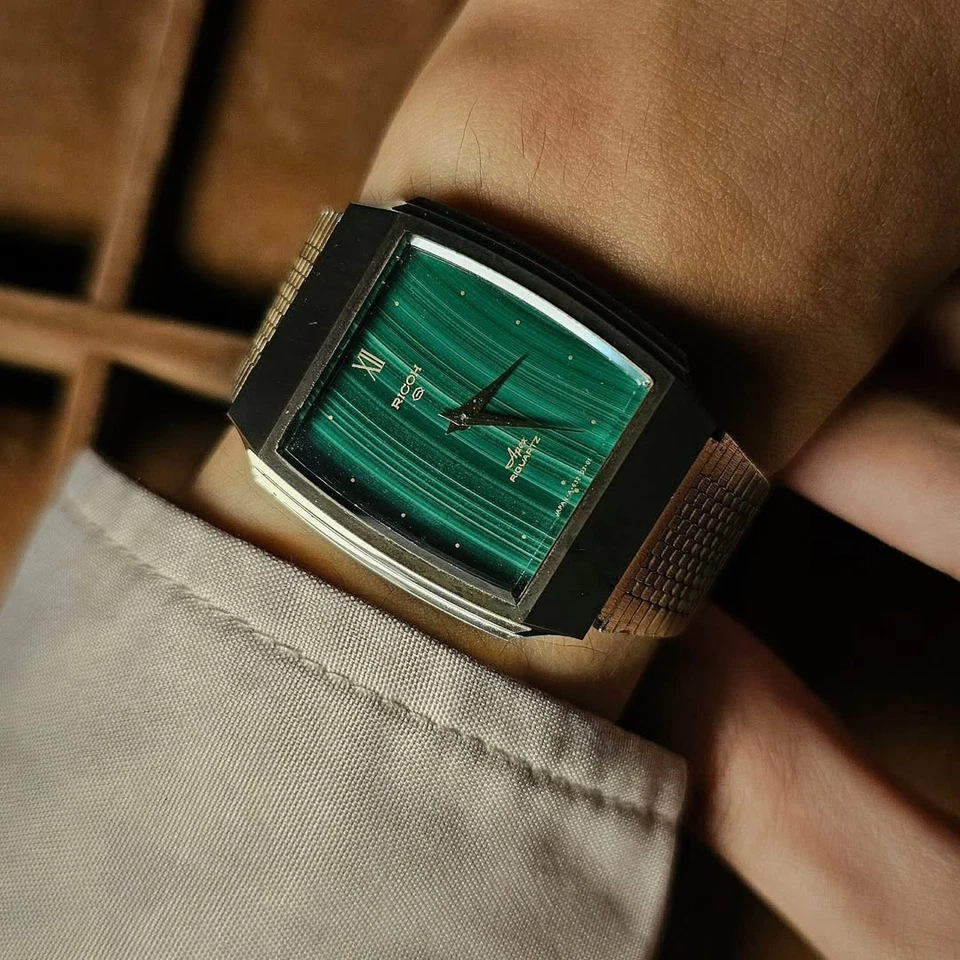 Reloj de colección raro RICOH Riquartz Apex esfera de malaquita en caja de aleación dura Foto 2 de 4