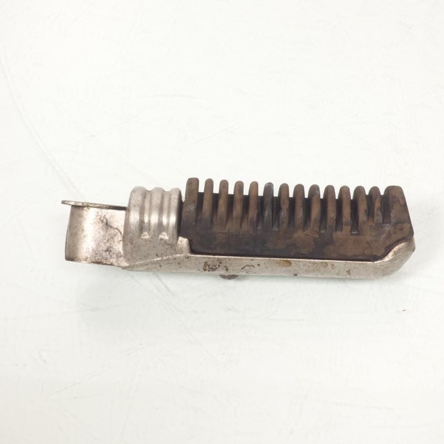 Cale pied passager gauche origine pour moto fixation 24mm Ø8mm Occasion