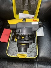 Leica Geosystems NA332 Lightweight 360° Automatic Level for Accurate Measuring