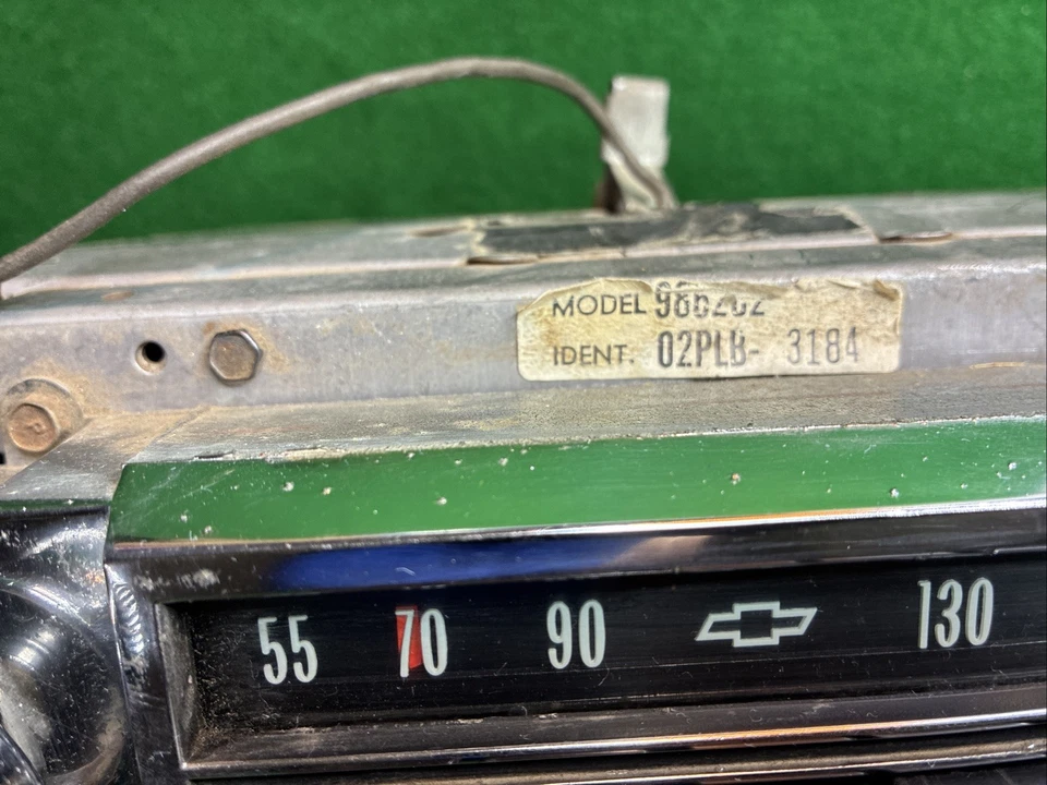 Vintage GM Delco 986202 AM Car Radio for 1965 Chevelle OEM Nice Works! - Image 2 of 4