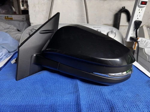 2014 Toyota Rav 4 XLE Driver Side Mirror