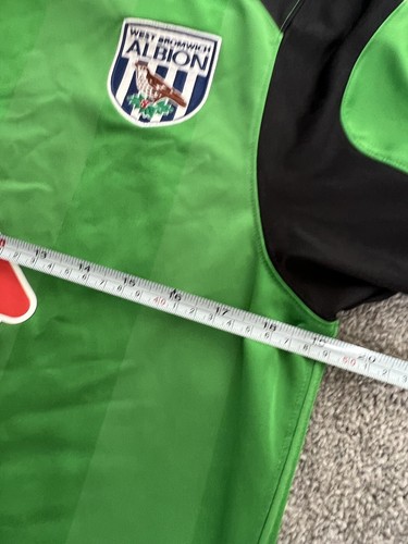 West Bromwich Albion Goalkeeper Jersey 2010-11 Men’s Size Small Umbro Green - Picture 10 of 12