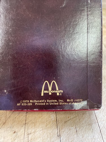 Vintage 1978 Mcdonalds Christmas Gift Norman Rockwell Inspired Ornament - Picture 3 of 5