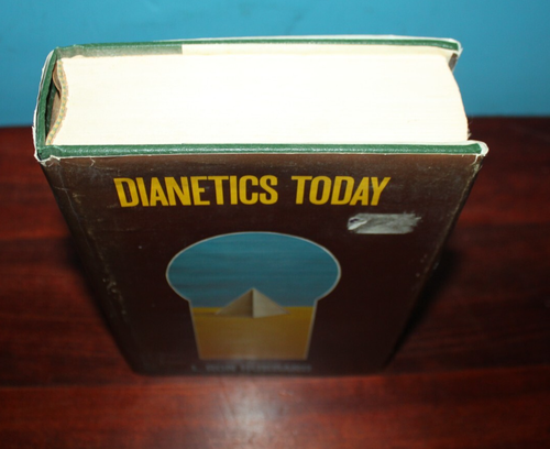 Dianetics Today by L. Ron Hubbard hc/dj 1975 1st Edition/1st Printing - Picture 2 of 5