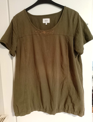 ZIZZI/Dänemark Shirt Gr. M 46/48 olivgrün/khaki kurzarm Baumwolle Stickerei neuw