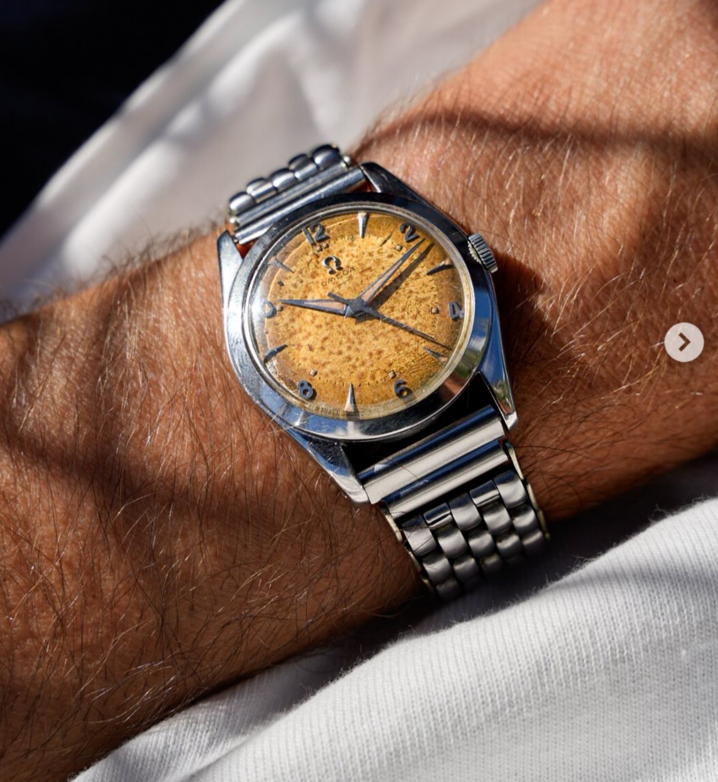1951 Omega Ref. 2650-2 – "Starburst" Tropical Dial