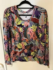 Cabi Womens Long Sleeve Snappy Floral Colorful Top Soft Comfy Size Medium