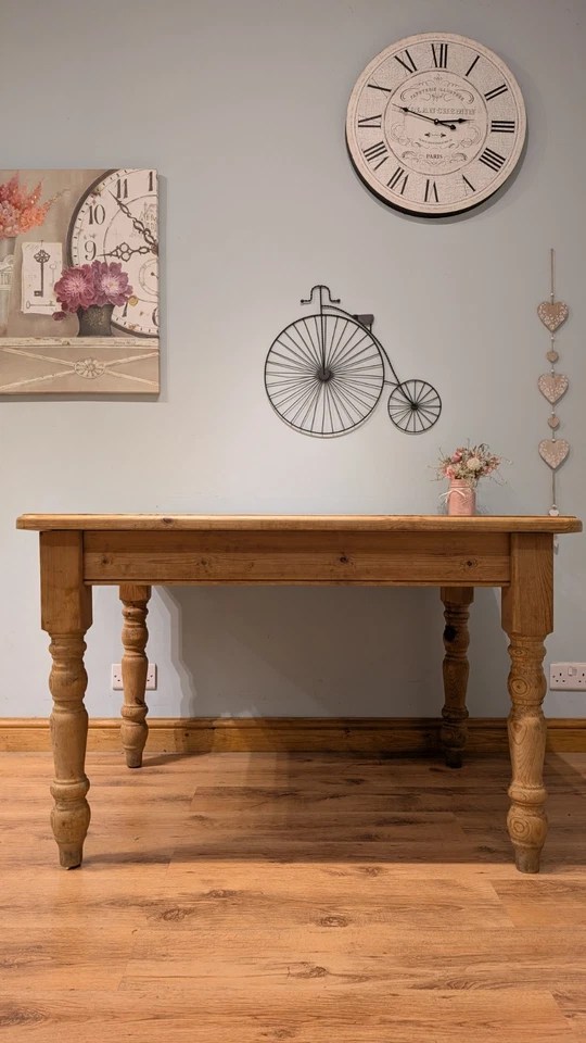 Solid Pine Farmhouse Dining Table 4ft - Image 2 of 4