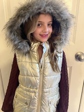 By Aeropostale Girls Silver Puffer Vest Faux Fur Lined Hoodie Size 10