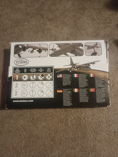 Tester Lockheed C-130 Hercules 1:130 Modellflugzeug Flugzeug bemalt - Bild 5 von 7