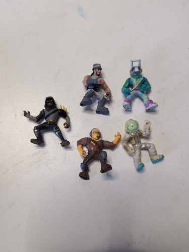 Massive Fortnite Bundle Battle Turbo Builder Lots of Weapons 32 Mini Figures - Picture 18 of 21