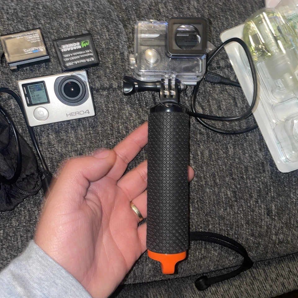 GoPro Hero4 Silver Action Camera Touch LCD + Accessories - Image 3 of 4