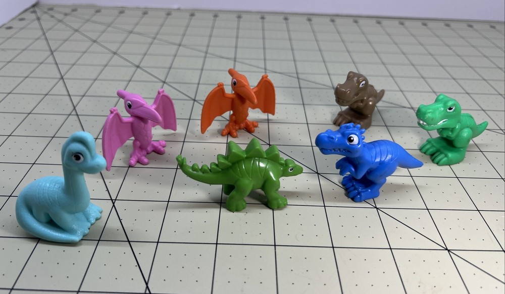 Lot Of 7 - SML / Vietnam Dinosaur Mini Figurines. T-Rex Brontosaurus