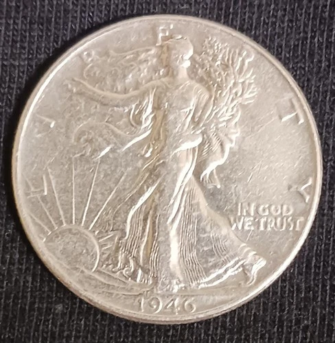 1946 Liberty Walking Half Dollar  90% Silver 50C US Coin