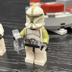 LEGO Star Wars: Clone Troopers Vs. Droidekas 75000 - 100% Complete Retired Set