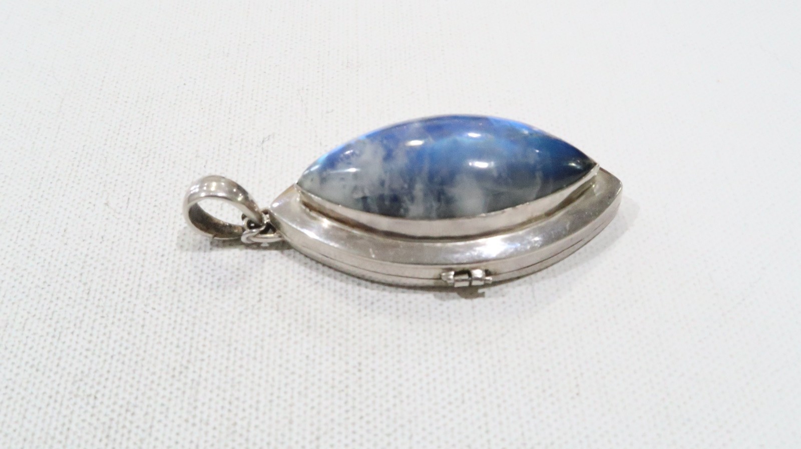 Large blue flash labradorite sterling artisan loc… - image 3