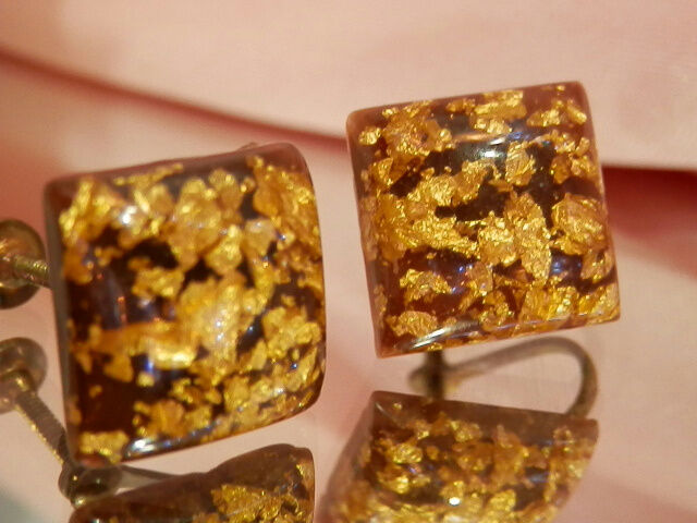 Excellent Vintage 1950's Gold Foil Embedded Lucite Earrings Excellent Vintage 1950's Gold Foil Embedded Lucite Earrings
