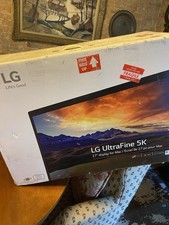 LG UltraFine 5K 27 inch LED Monitor 27MD5KA