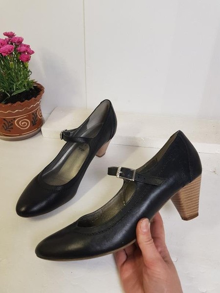 Women 5th Avenue Heels Black Leather 40.5