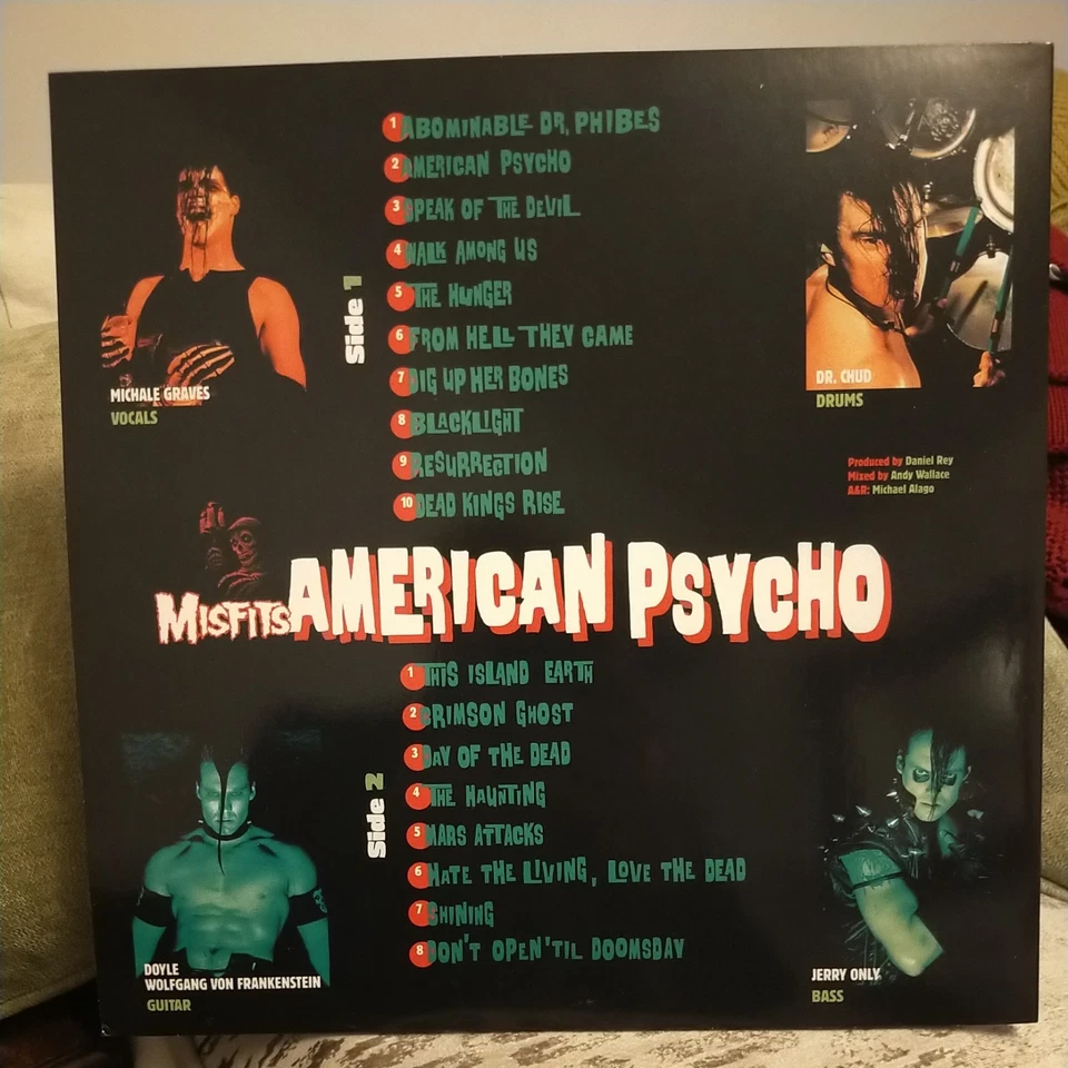 Misfits Vinyl LP + insert American Psycho  Excellent  - Bild 2 von 4