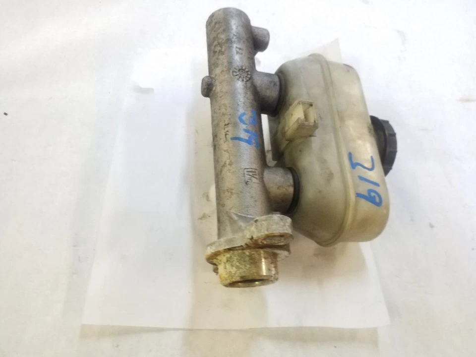 Brake Master Cylinder Thru 8500 GVW | 适合 1987 - 1993 福特 F250 F350 — 第 2/4 张图片