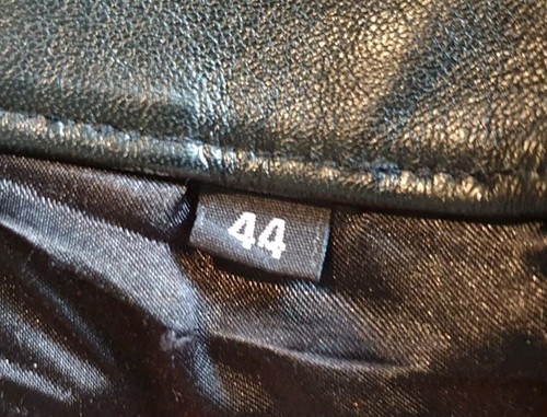 ​Weiche schwarze Lammfell Lederhose W34 L30 Unisex Festival Goth Rock - Bild 7 von 8