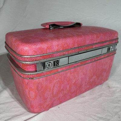 VTG Pink Samsonite Silhouette Train Makeup Luggage Case Kitchy Make Up w/ Mirror