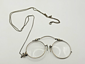 VINTAGE AO LORGNETTE PENDANT NECKLACE GOLD FILLED ROUND GLASS CHAIN MAGNIFIER