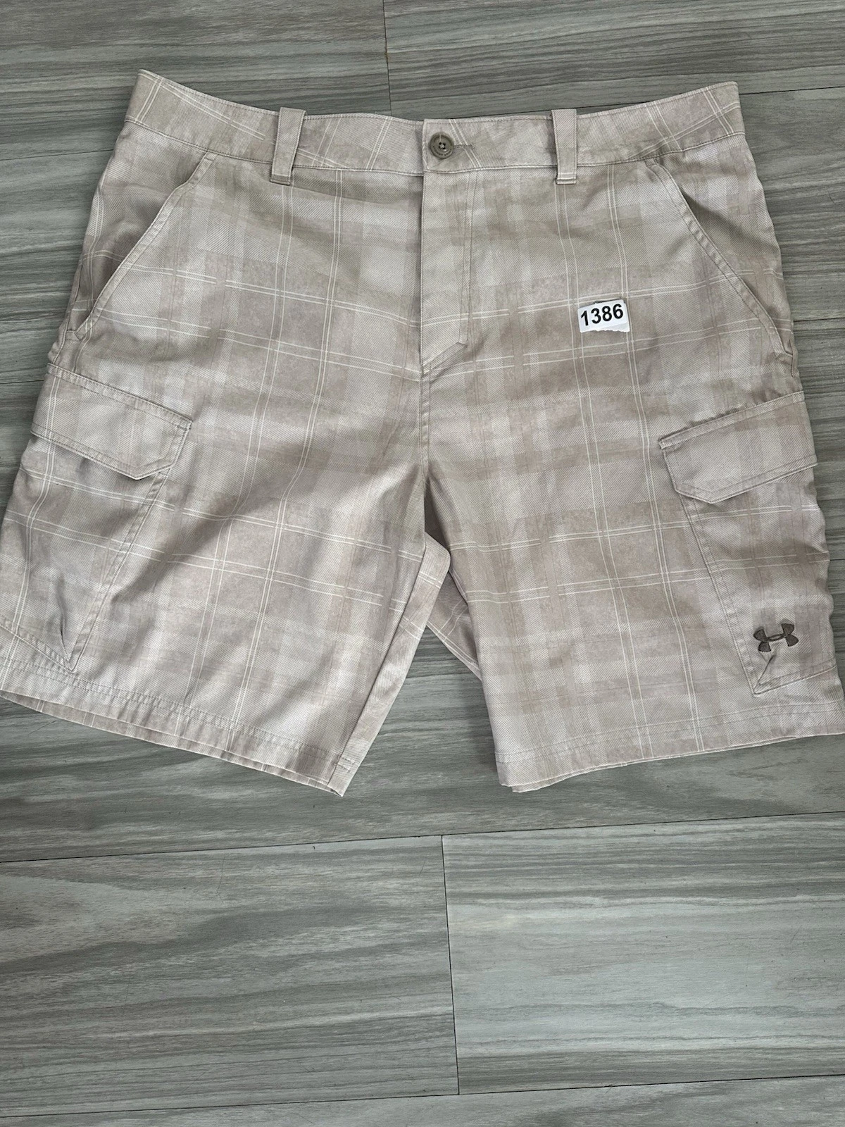 Under Armour Shorts Mens 40 Tan Khaki Plaid Fish Hunter Cargo Stretch Gorpcore