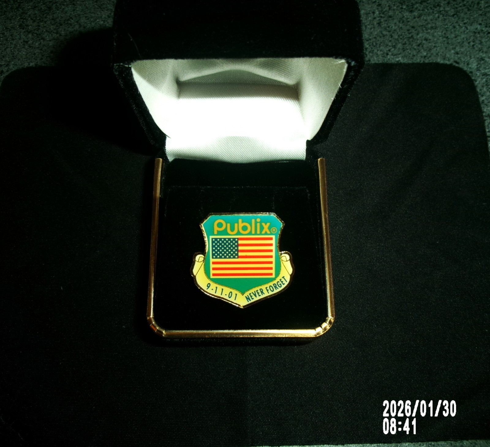 Publix Pins, Remembering 9/11/01 Pin in designer box