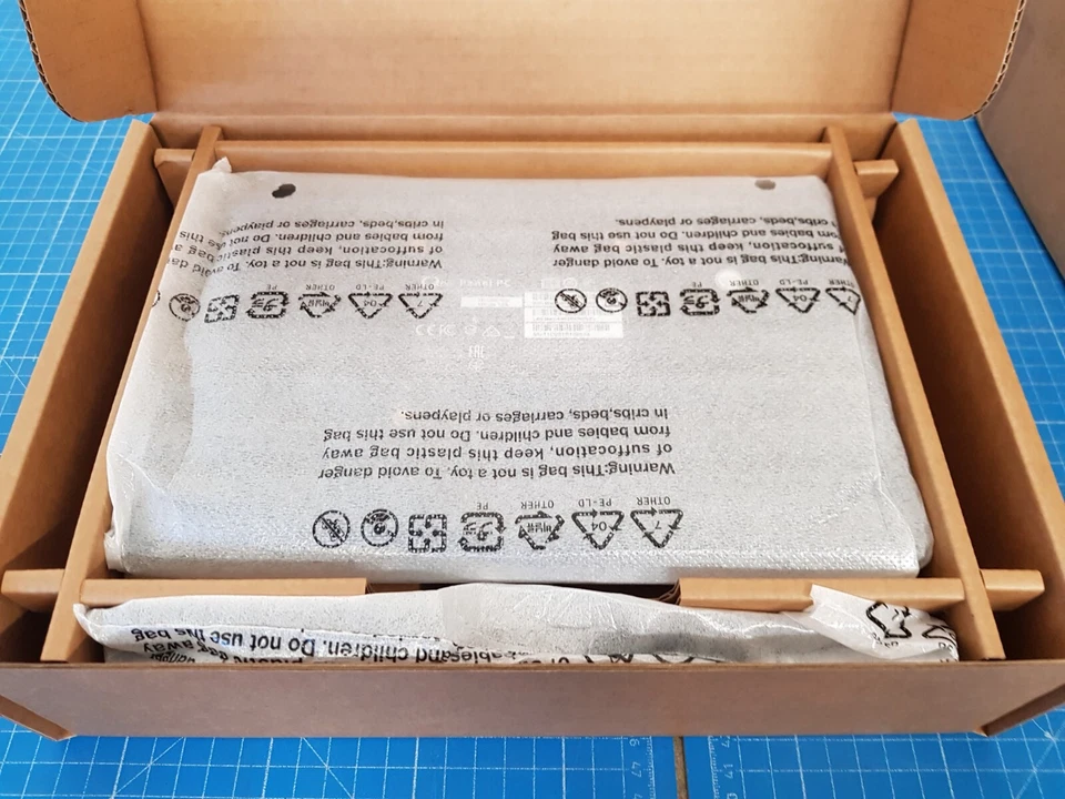 Qbic TD-1060 Slim Touch Panel PC - Bild 3 von 4