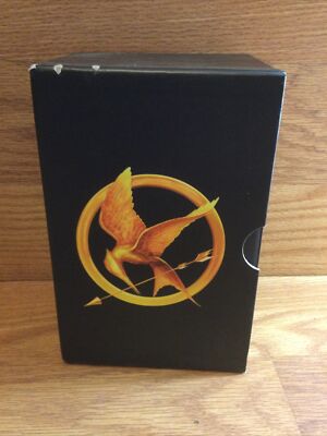 THE HUNGER GAMES - TRILOGY BOX SET 3 BOOKS By Suzanne Collins