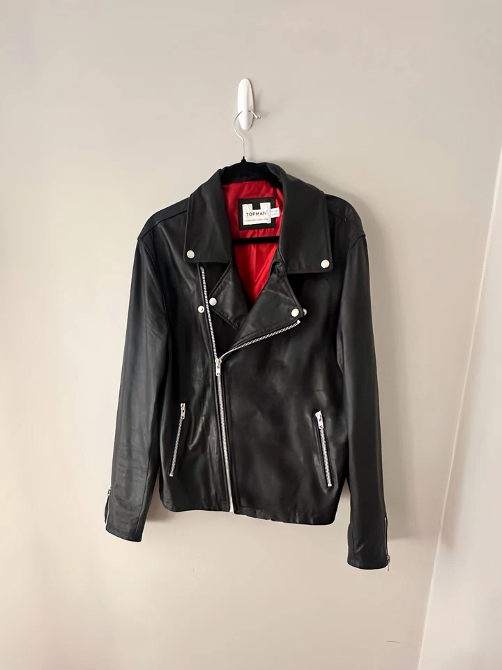 Topman 真皮机车夹克黑色带红色衬里尺寸 XXL Moto 风格 — 第 2/4 张图片