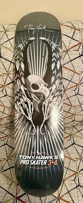Birdhouse Tony Hawk's Pro Skater 3+4 Tony Hawk Skateboard Deck Black/White