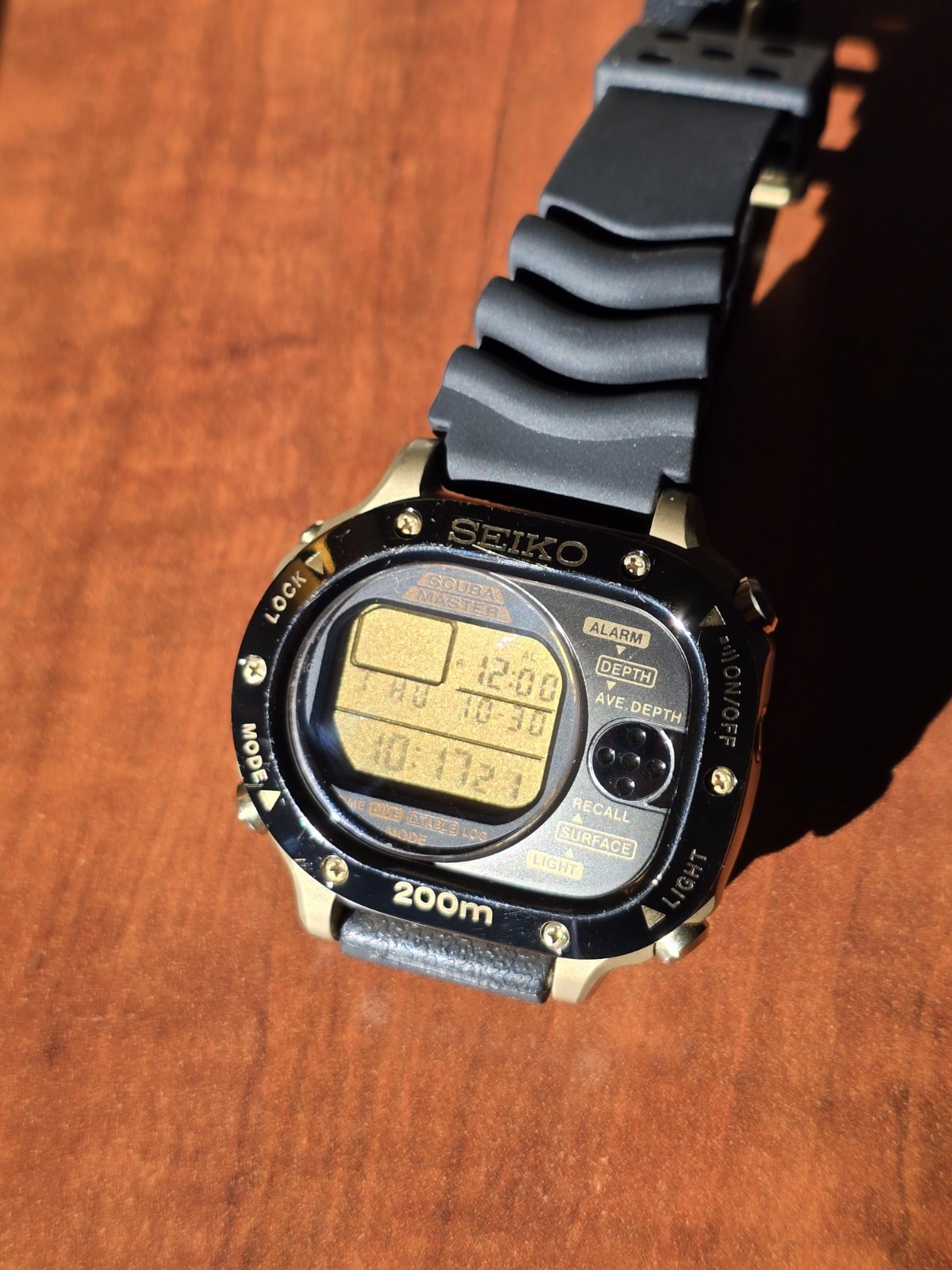 Vintage Diver JDM Men’s Rare Digital Sports Watch M725-5A00 Seiko Scuba Master - vintagewatches.pk