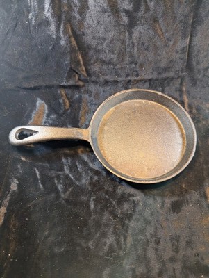 New Unused 5 Inch Cast Iron Frying Pan - Great for a Single Egg, Skillet Cookie