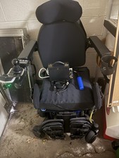 Quantum Q6 Edge 2.0 Power Wheelchair Q-Logic 3 LED Lights Elevating Legrest