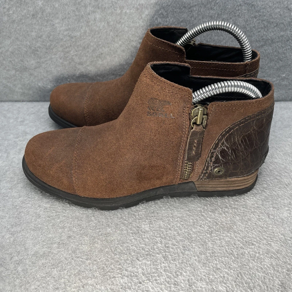 Sorel women's major low leather boot deals