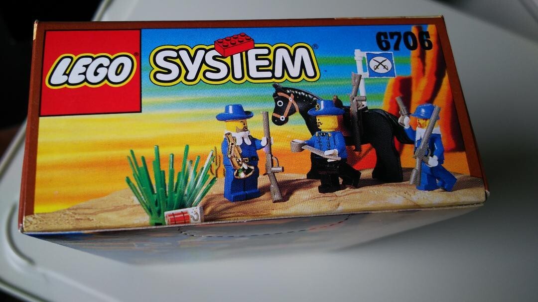 vintage LEGO 6706 Frontier Patrol Cavalry Set western frontier