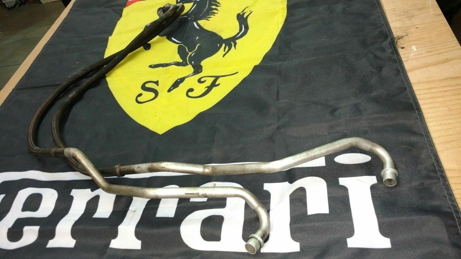 FERRARI 458 ITALIA DRIVER LEFT SIDE OIL RADIATOR COOLER PIPE LINES 256689 260773