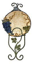 FIGURAL GRAPES CERAMIC PLATE & GREEN METAL WALL HANGER wGRAPES SIGNATURE GUC