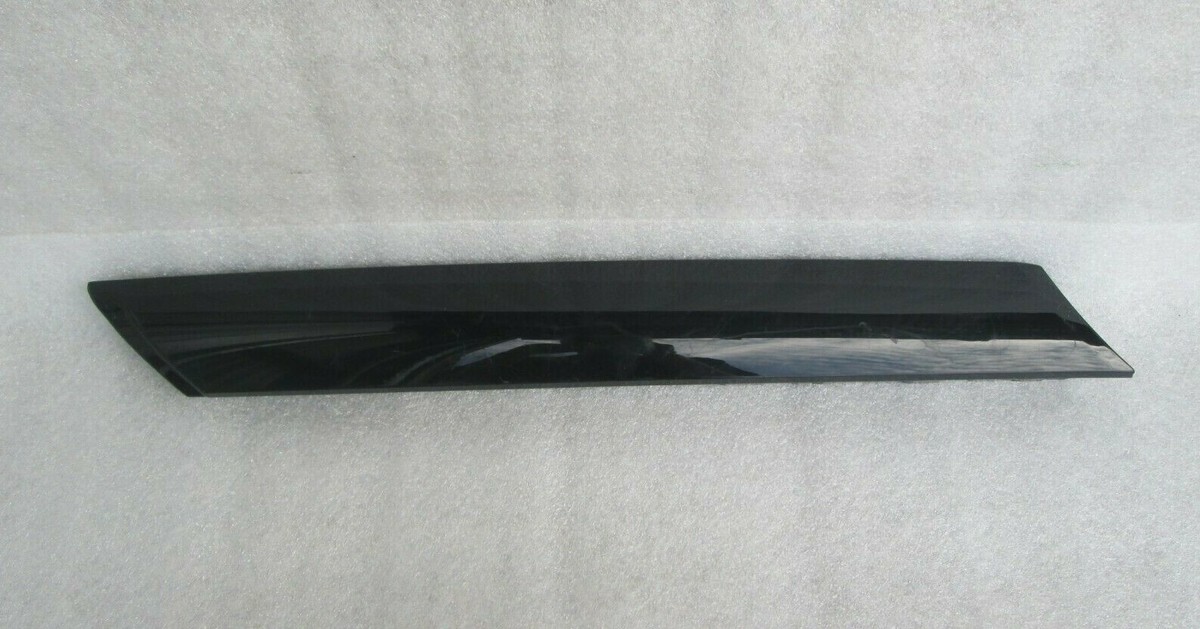 2017-2020 Mini Cooper Left Pillar Molding Retainer Plate 