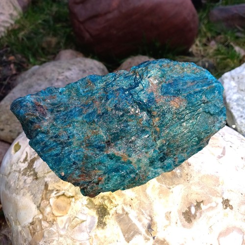 Piedra bruta apatita azul n.º 98A áspera 1,4 kg motivación apertura apatita zen - Imagen 2 de 5