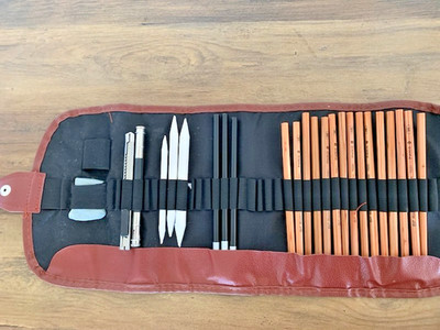 Raffine Marco Art Sketch Pencil Set With Roll Up Case