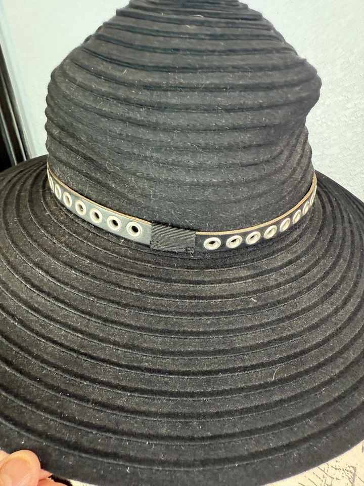 The Kooples Hat Wide Brim Fitted 55 Black Rabbit Felt Grommet Leather France - Image 3 of 4