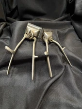 VINTAGE HAND GRASP SQUEEZE MANUAL HAIR CLIPPER BEARD TRIMMER UNMARKED Set of 2