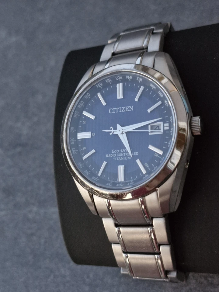 Citizen Eco-Drive Radio Controlled Titan Cb0260-81L Top Zustand - Bild 2 von 4